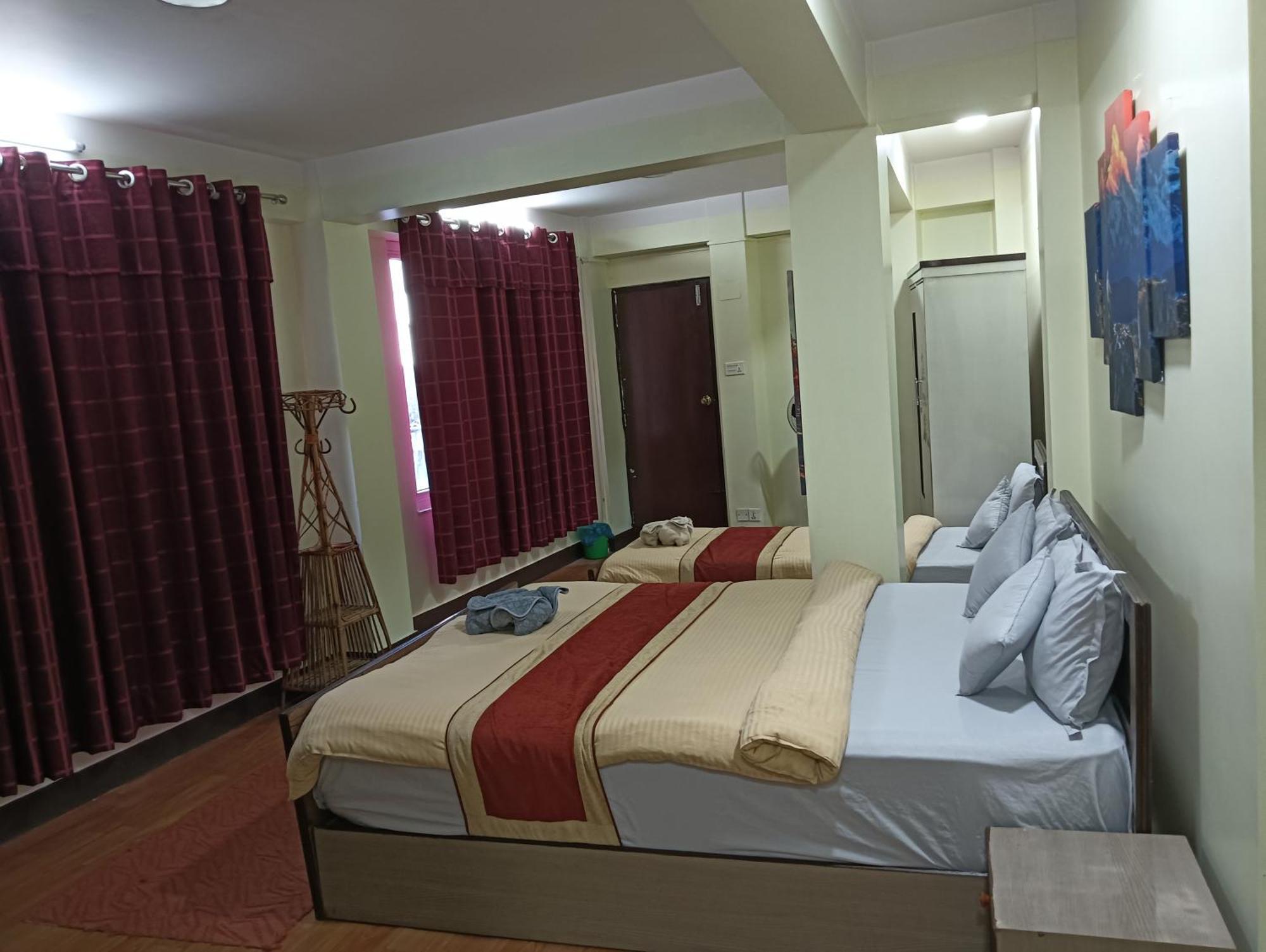 Hotel Pristine Catmandu Quarto foto